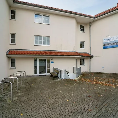 Apartment Residenz Am Yachthafen 3 *